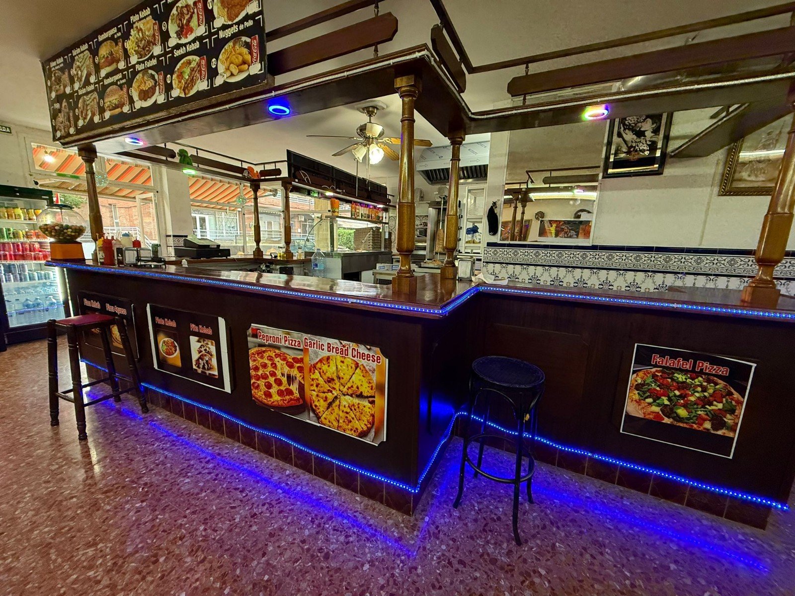Commercial property in Lloret de Mar, Girona, Spain 2 bedrooms, 242 sq.m. No. 122688