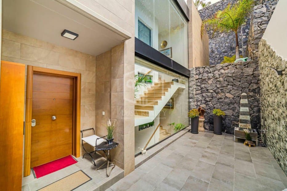 Villa Adeje, Tenerife, Spānijā 3 istabas, 336 m2 Nr. 120005