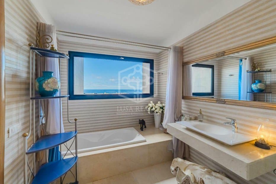 Villa Adeje, Tenerife, Spānijā 3 istabas, 336 m2 Nr. 120005