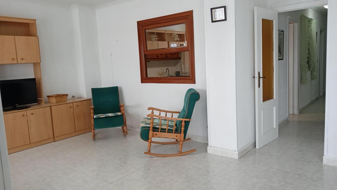 Apartamento en Torrevieja, Alicante, España 3 dormitorios,  No. 124980