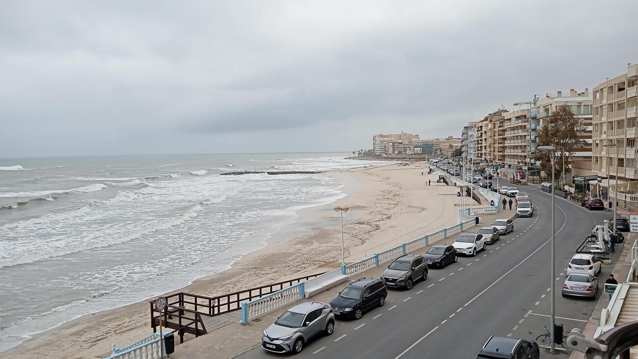 Apartamento en Torrevieja, Alicante, España 3 dormitorios,  No. 124980