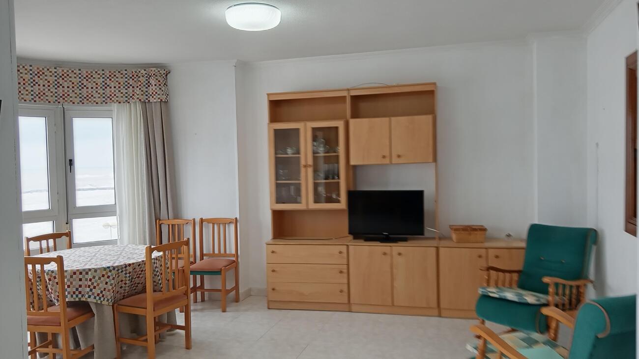 Apartamento en Torrevieja, Alicante, España 3 dormitorios,  No. 124980