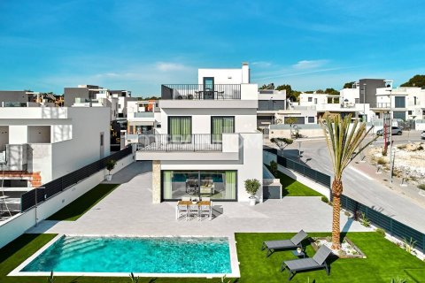 Villa in San Miguel de Salinas, Alicante, Spanien 3 Schlafzimmer, 190 m2 Nr. 121193