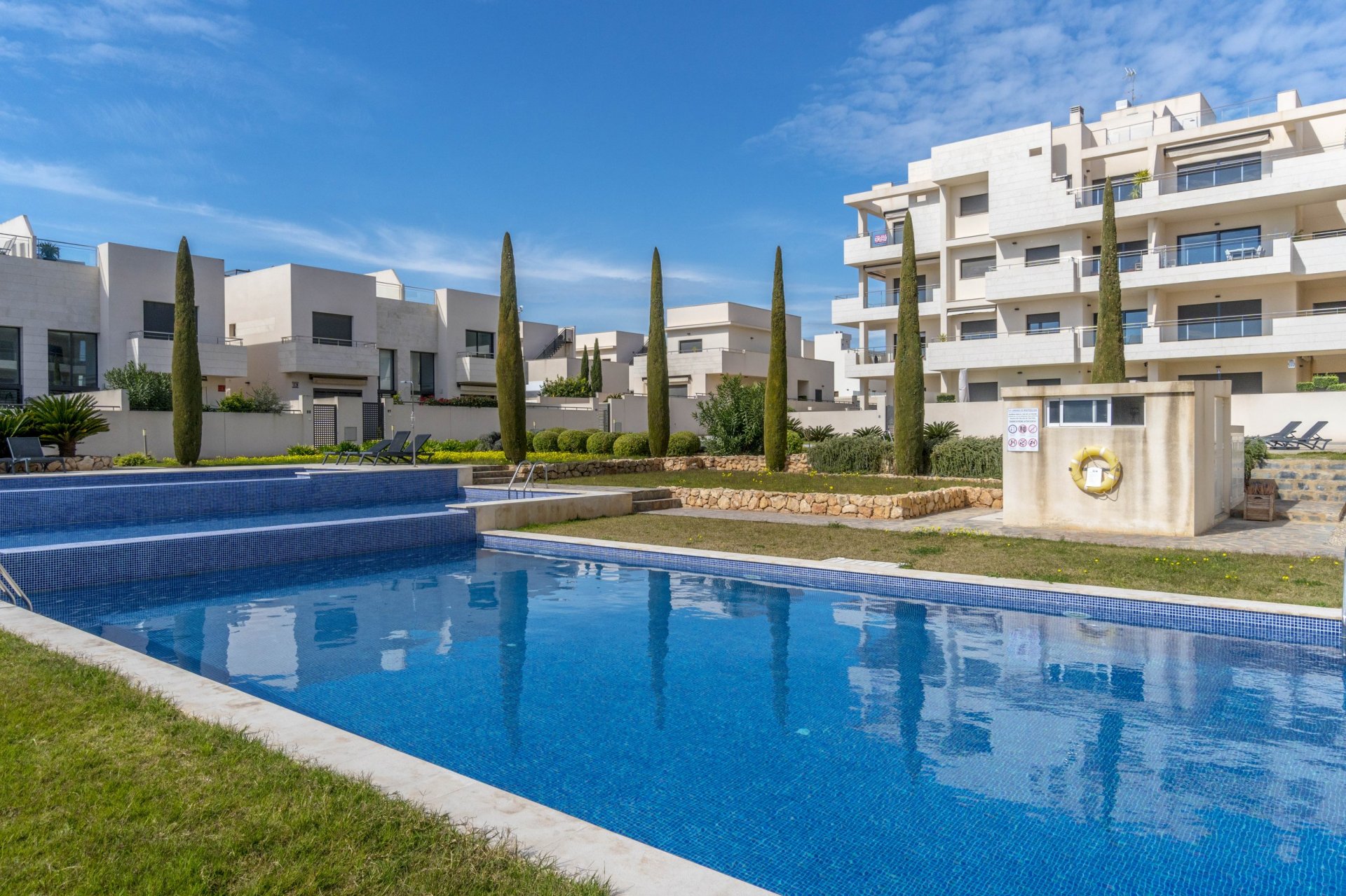 Квартира в Ориуэла, Аликанте, Испания 2 спальни, 80м2 №129572