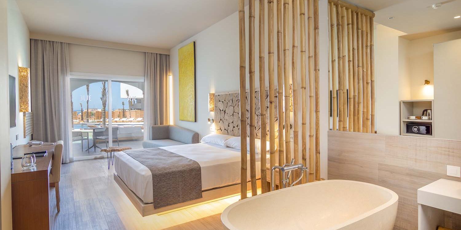 Lokal usługowy w Madrid, Almeria, Hiszpania 315 sypialni,  nr 130267