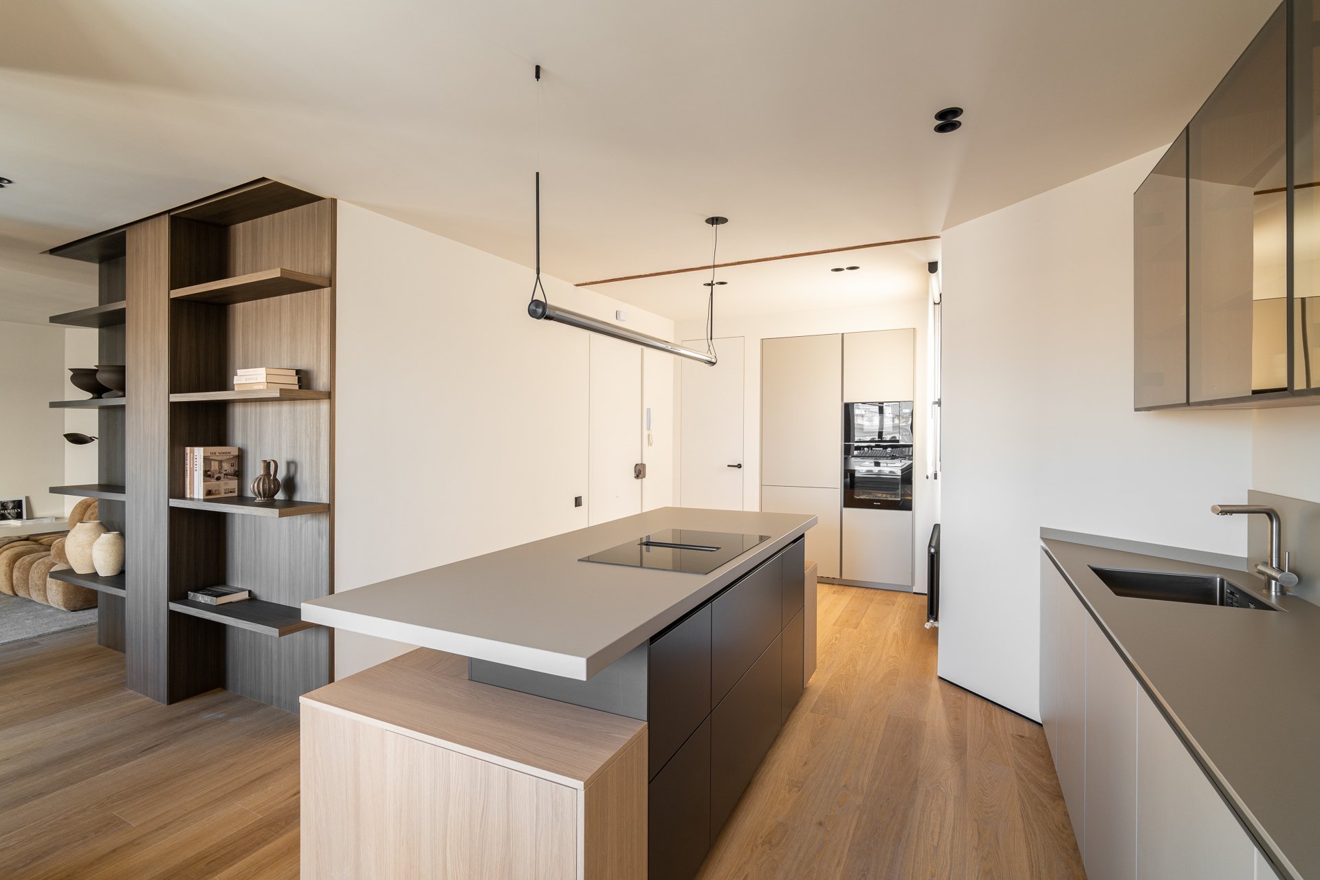 Apartamento en Barcelona, España 4 dormitorios, 268 m2 No. 130264