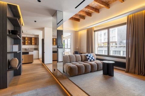 Huoneisto Barcelona, Espanja 4 makuuhuonetta, 268 m2 No. 130264