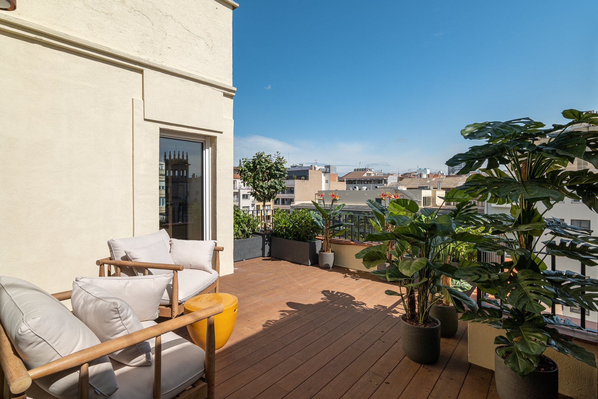 Apartamento en Barcelona, España 4 dormitorios, 268 m2 No. 130264