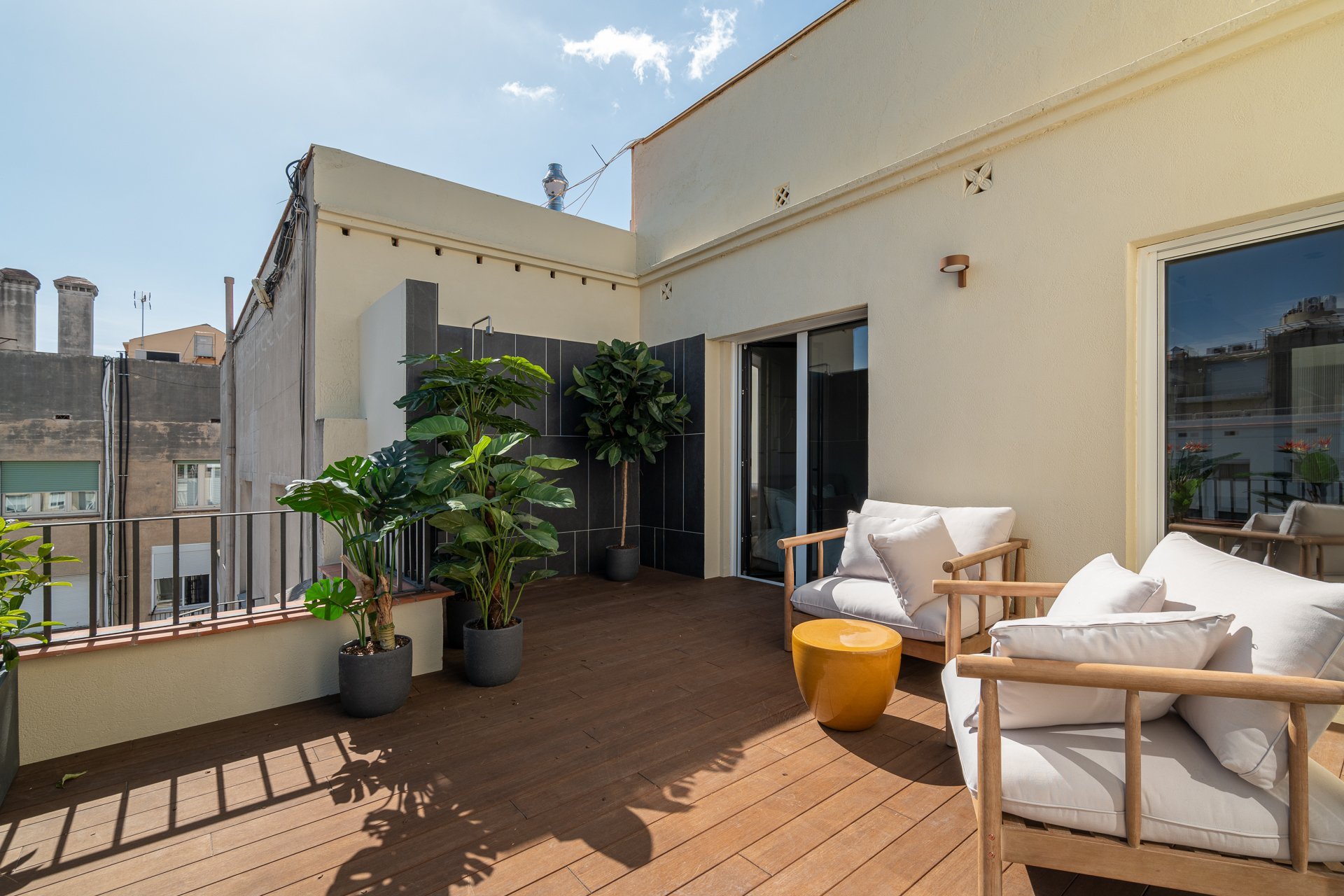 Apartamento en Barcelona, España 4 dormitorios, 268 m2 No. 130264