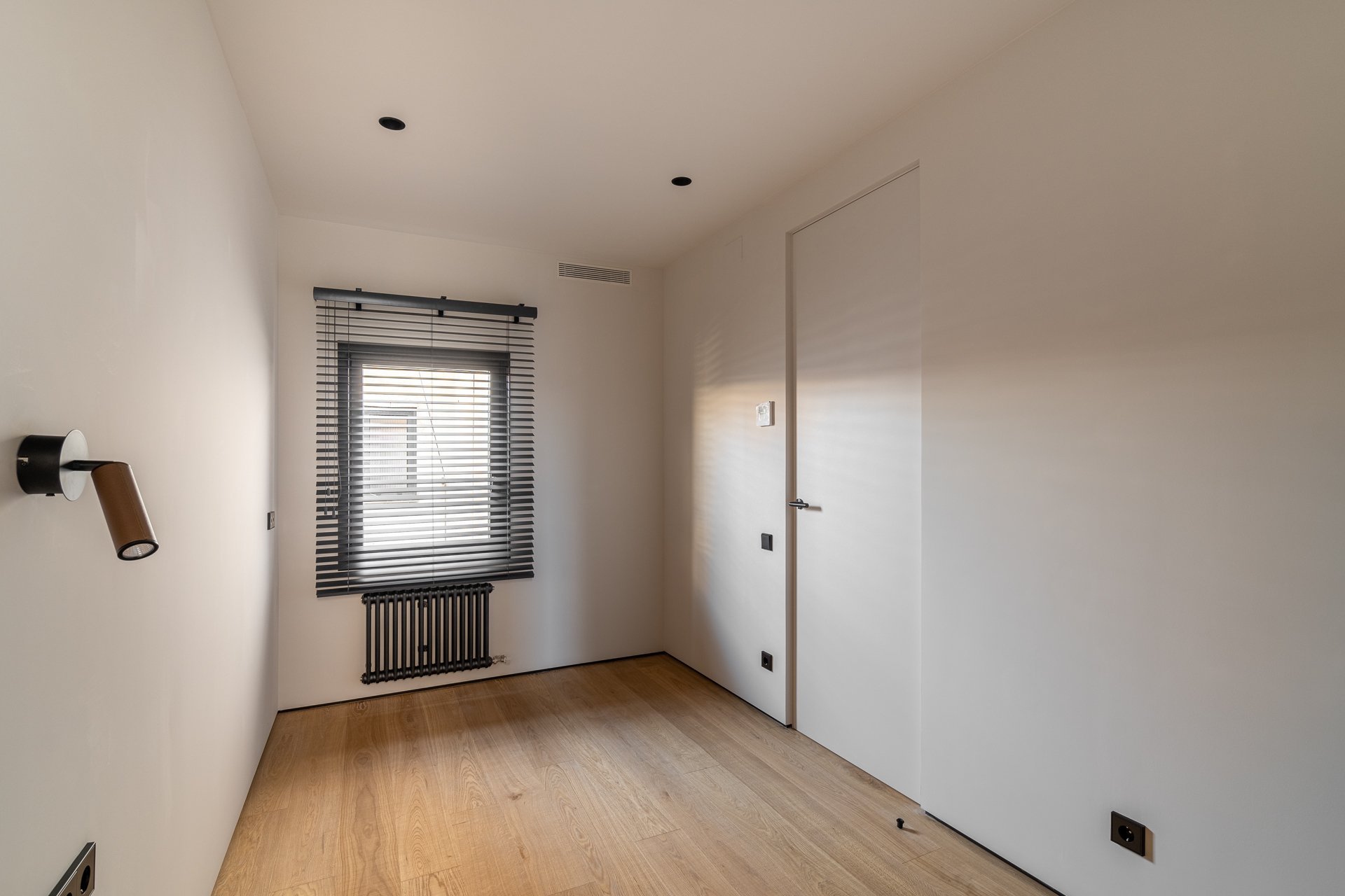 Apartamento en Barcelona, España 4 dormitorios, 268 m2 No. 130264