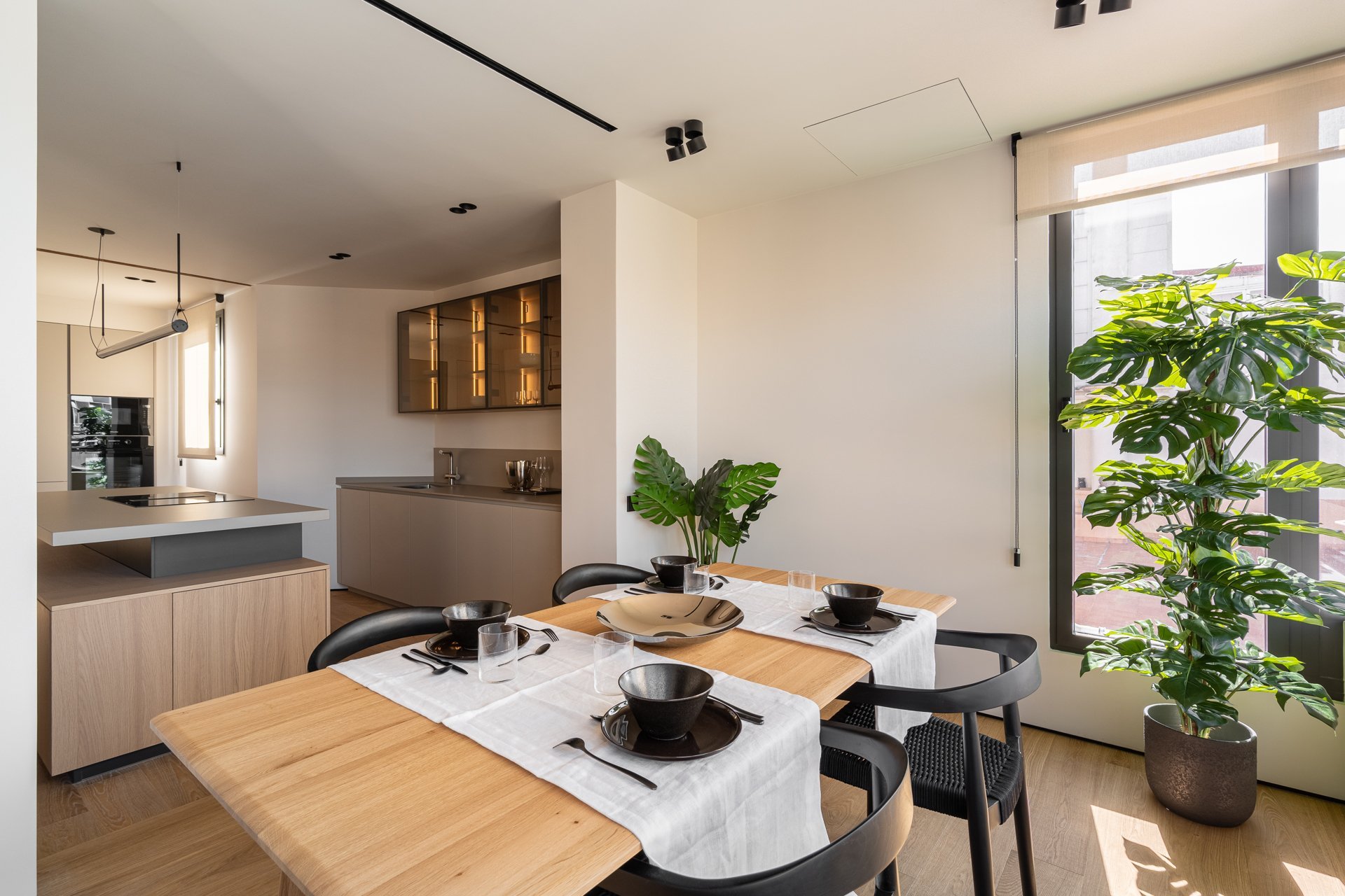Apartamento en Barcelona, España 4 dormitorios, 268 m2 No. 130264