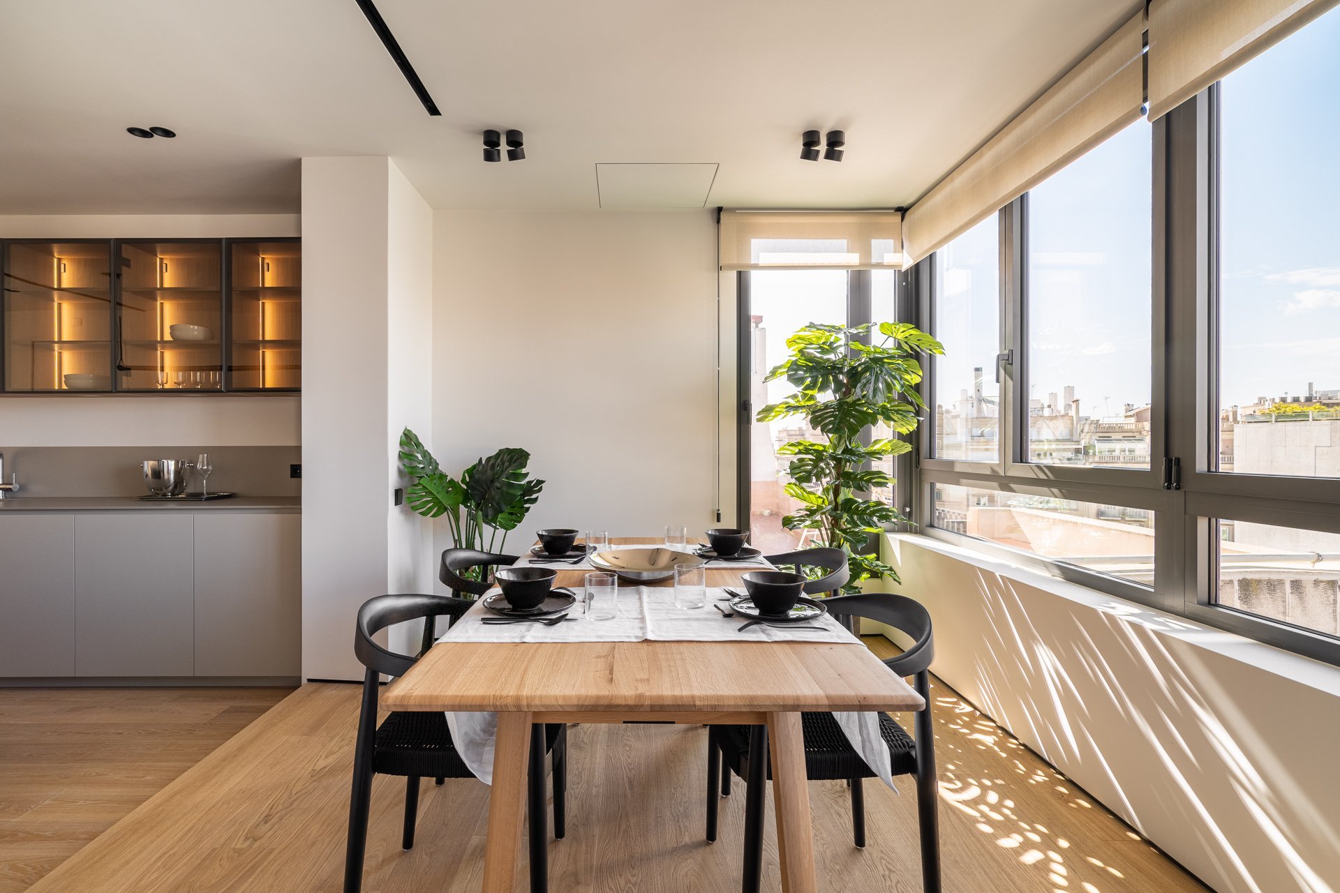 Apartamento en Barcelona, España 4 dormitorios, 268 m2 No. 130264