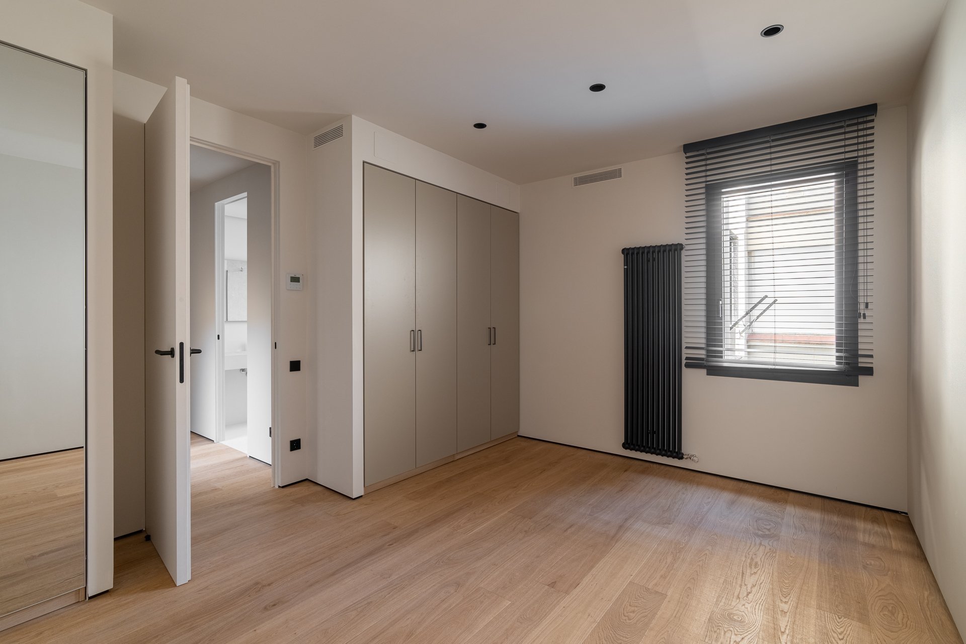 Apartamento en Barcelona, España 4 dormitorios, 268 m2 No. 130264