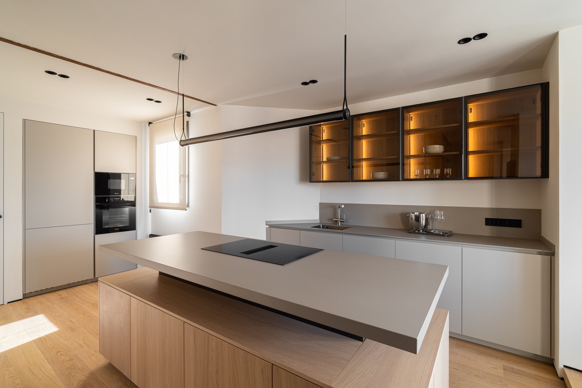 Apartamento en Barcelona, España 4 dormitorios, 268 m2 No. 130264