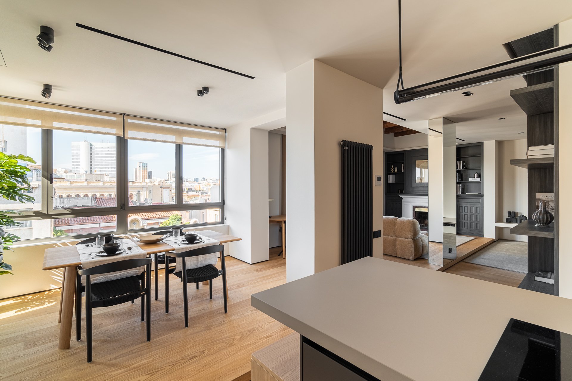 Apartamento en Barcelona, España 4 dormitorios, 268 m2 No. 130264