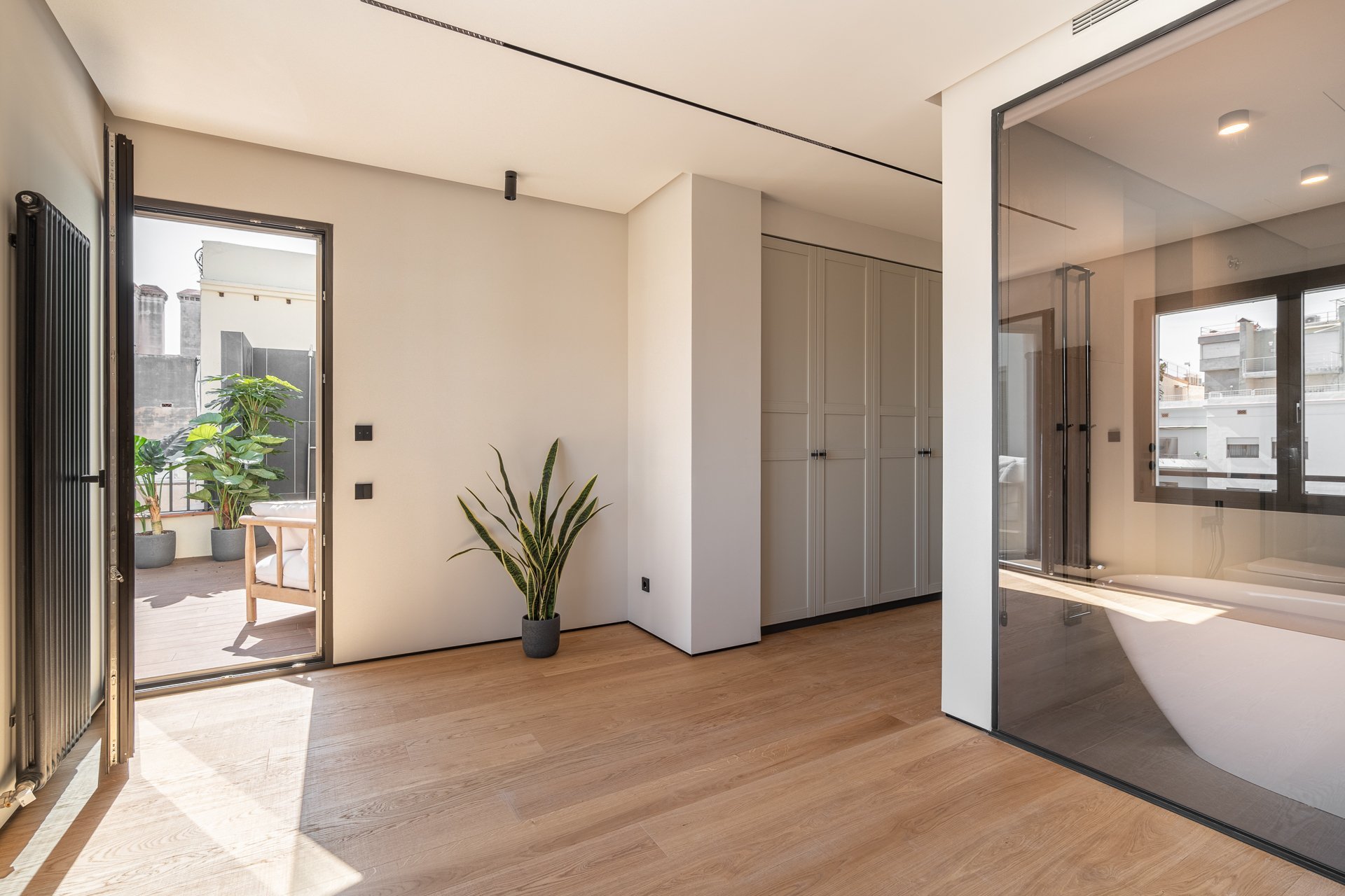 Apartamento en Barcelona, España 4 dormitorios, 268 m2 No. 130264