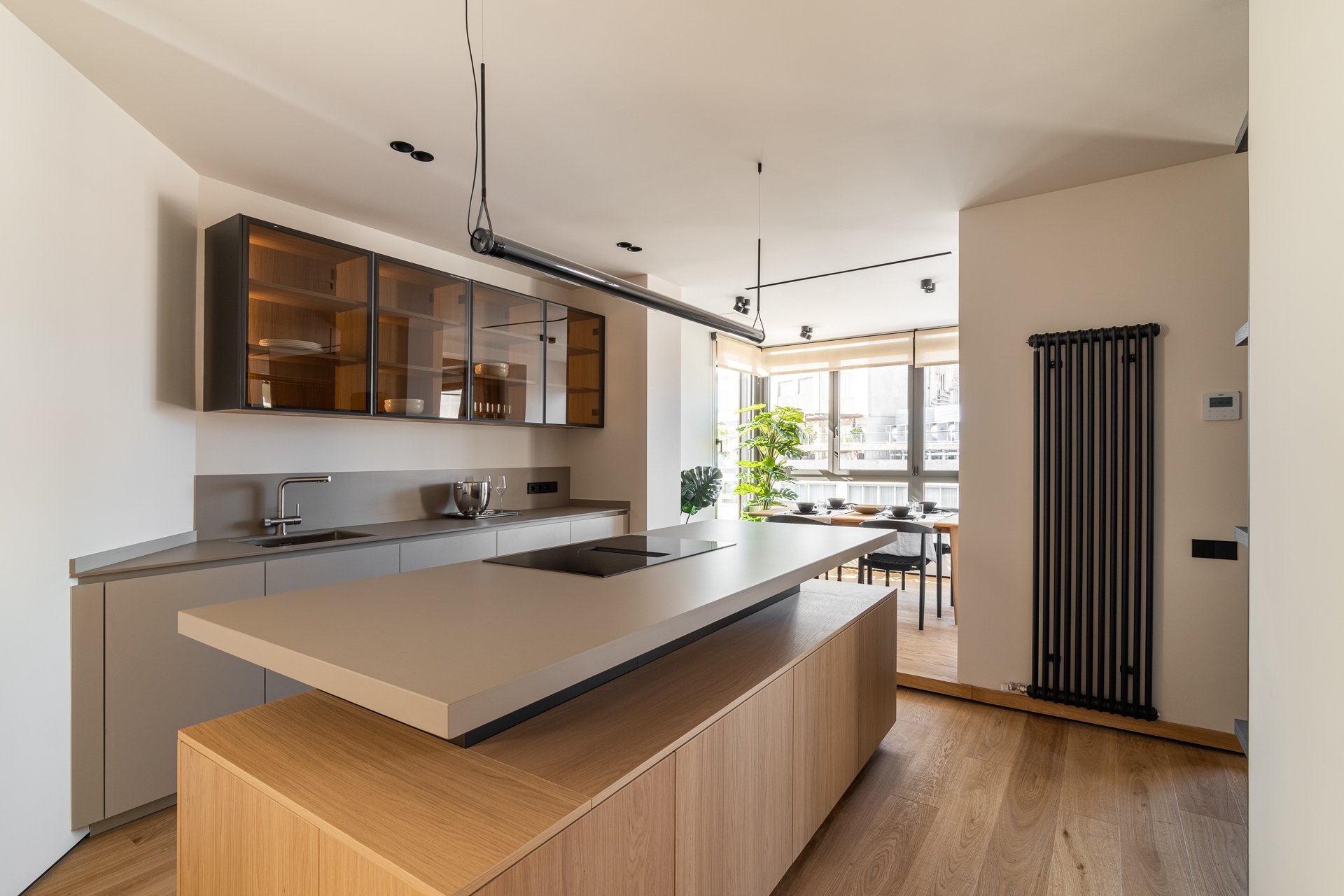 Apartamento en Barcelona, España 4 dormitorios, 268 m2 No. 130264