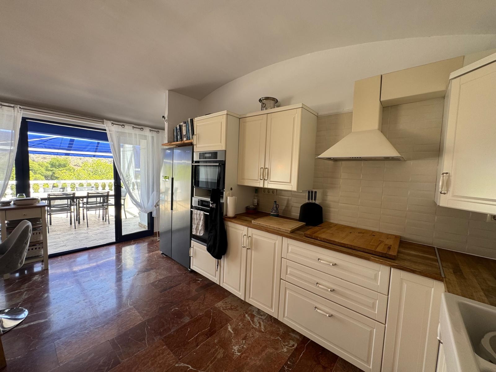 Apartment in Alicante, Spain 3 bedrooms,  No. 129495