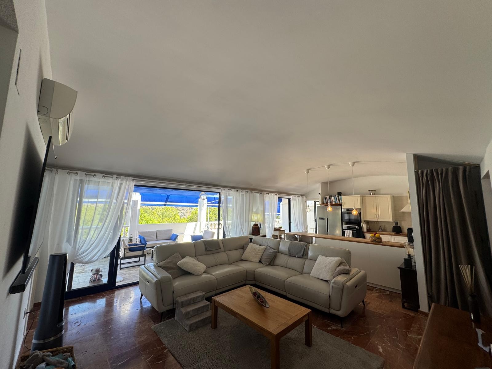 Apartment in Alicante, Spain 3 bedrooms,  No. 129495