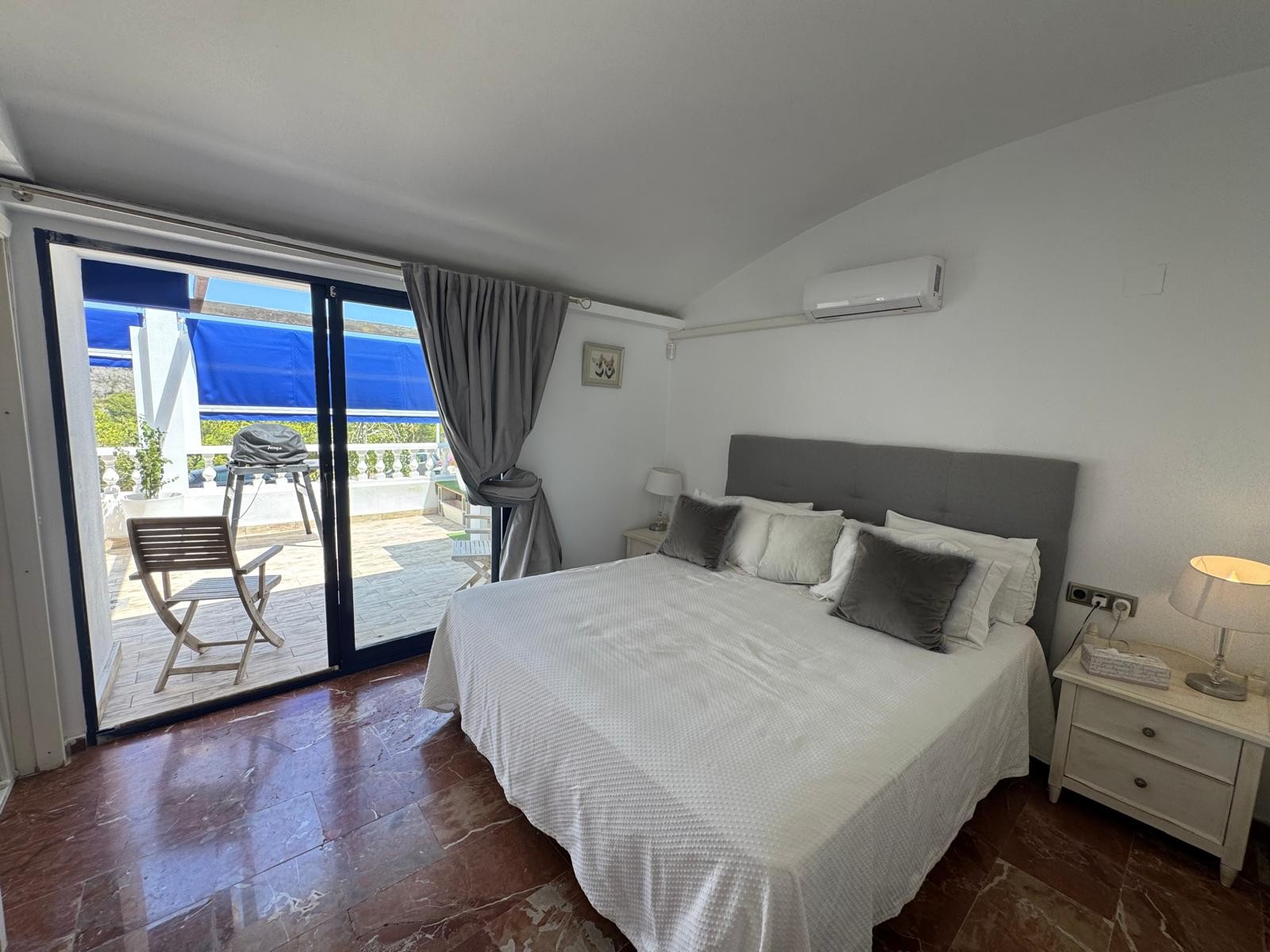 Apartment in Alicante, Spain 3 bedrooms,  No. 129495
