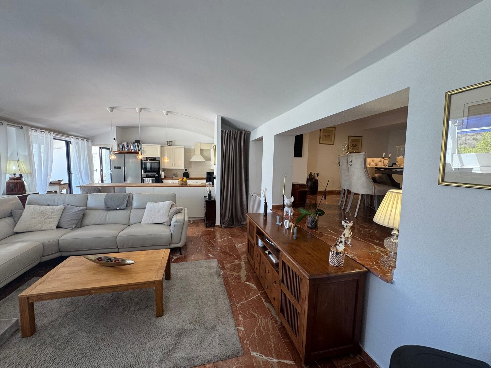 Apartment in Alicante, Spain 3 bedrooms,  No. 129495