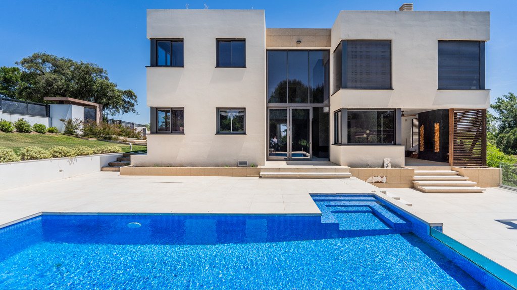 Villa in Madrid, Spanien 8 Schlafzimmer, 700 m2 Nr. 121957