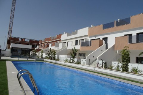 Bungalow in Pilar de la Horadada, Alicante, Spain 3 bedrooms, 96 sq.m. No. 128563