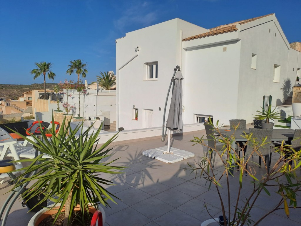 Villa à Ciudad Quesada, Alicante, Espagne 6 chambres, 215 m2 No. 128944