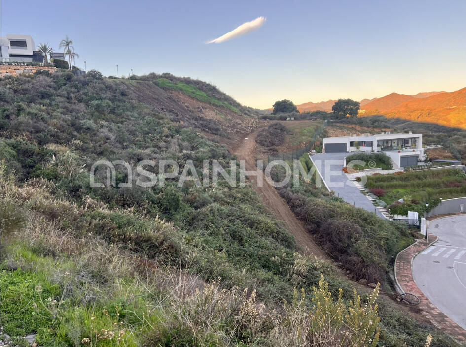 Villa i Mijas, Malaga, Spanien 5 sovrum, 467 kvm. Nr. 131081
