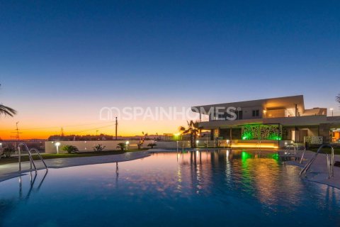 Takvåning i Fuengirola, Malaga, Spanien 3 sovrum, 125 kvm. Nr. 120757
