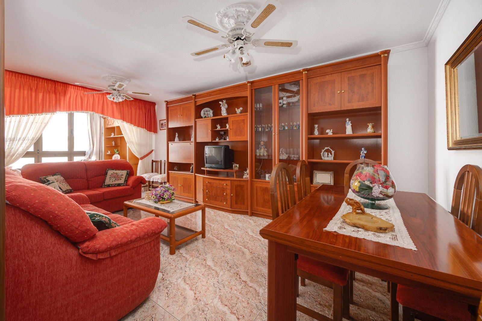 Apartment in Guardamar del Segura, Alicante, Spain 4 bedrooms, 131 sq.m. No. 124893