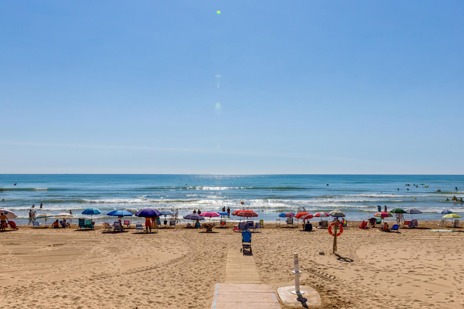 Apartment in Guardamar del Segura, Alicante, Spain 4 bedrooms, 131 sq.m. No. 124893