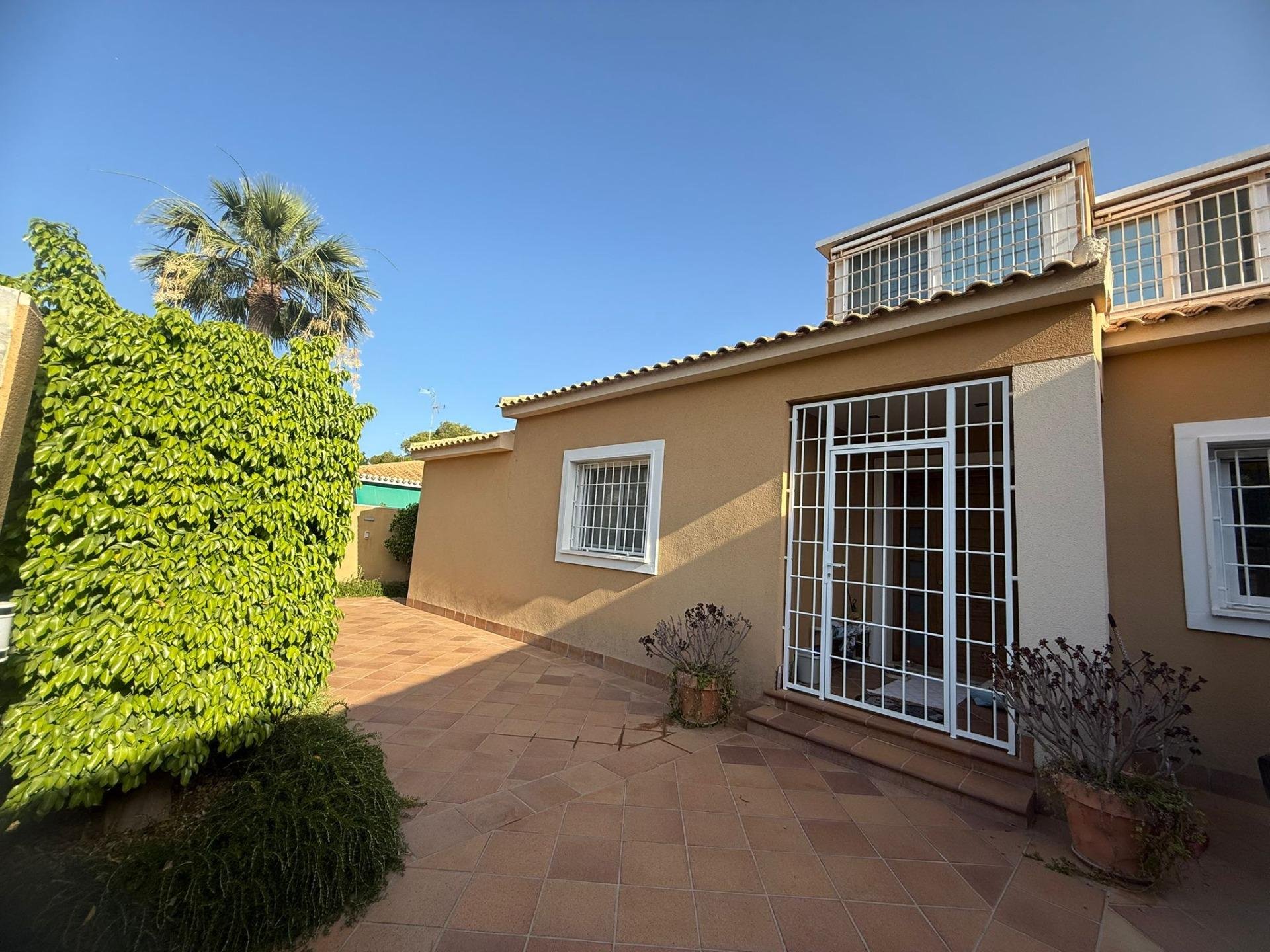 House in Dehesa De Campoamor, Alicante, Spanien 5 Schlafzimmer, 179 m2 Nr. 127353