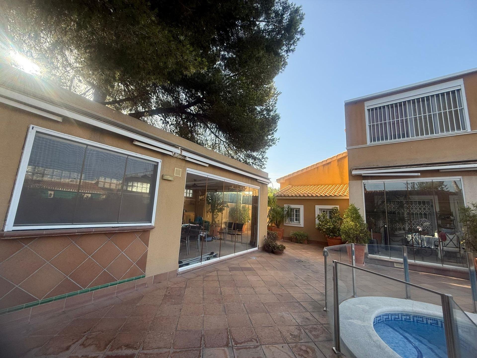 House in Dehesa De Campoamor, Alicante, Spanien 5 Schlafzimmer, 179 m2 Nr. 127353