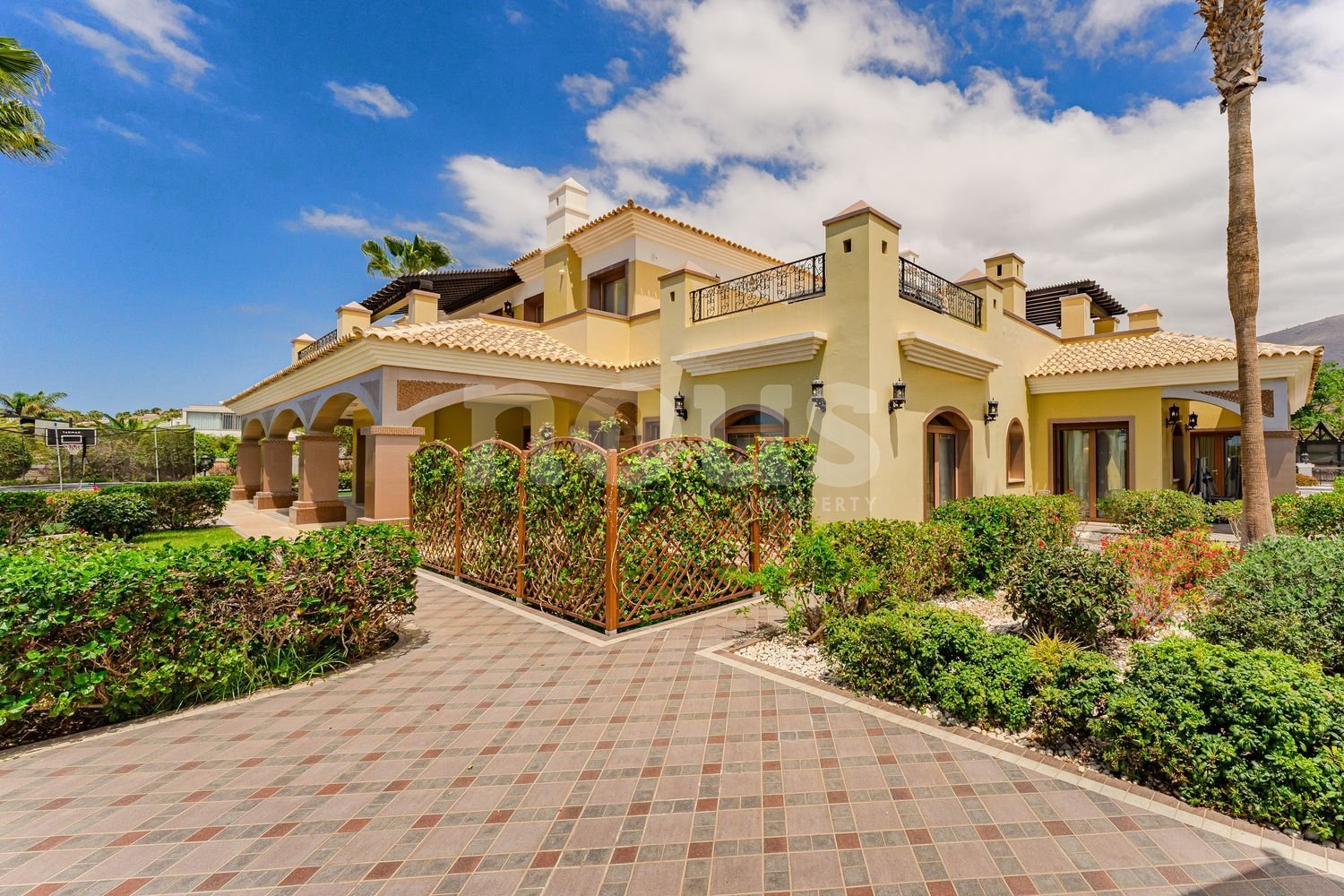Villa en Adeje, Tenerife, España 6 dormitorios, 963 m2 No. 127591