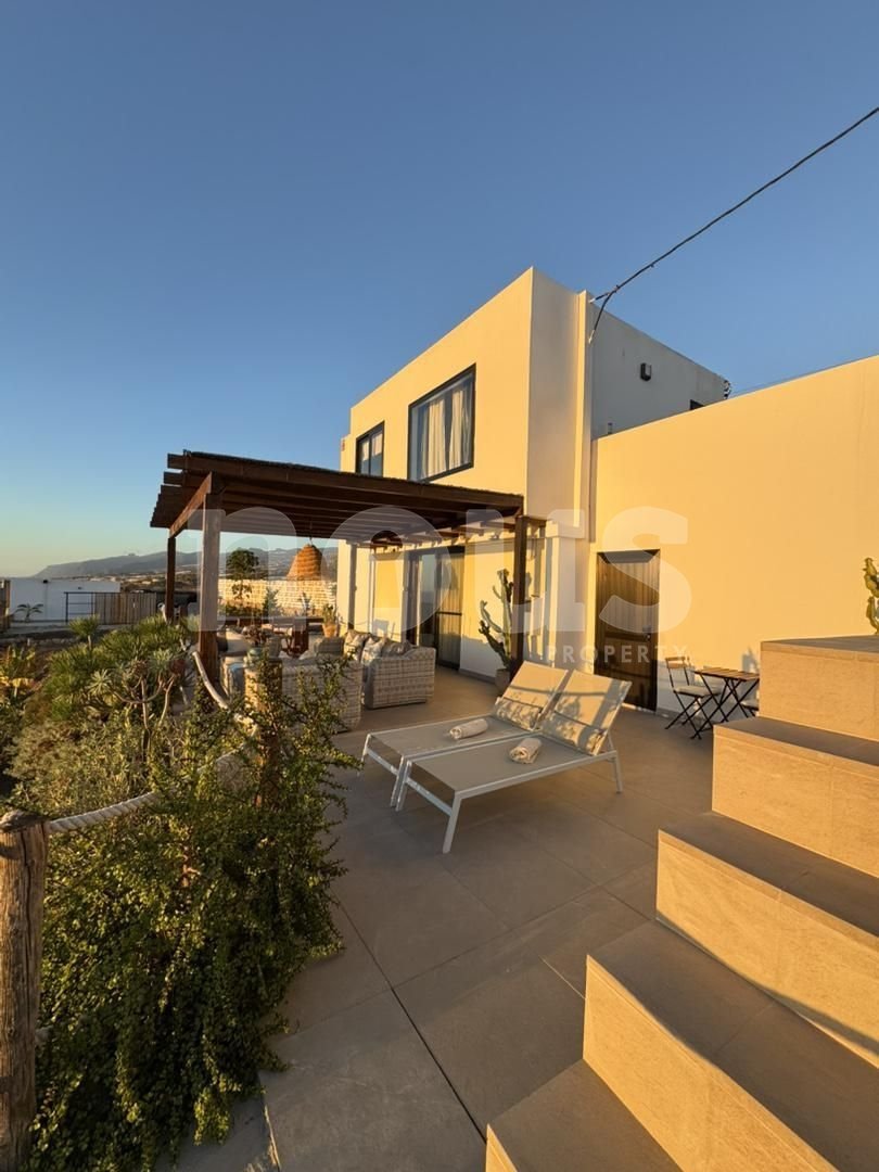Villa a Tenerife, Spagna 2 camere da letto, 130 mq. N° 127596