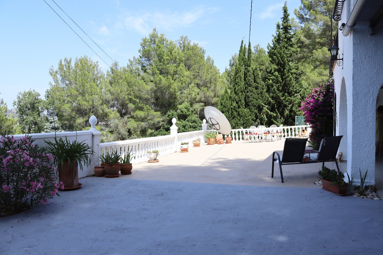 Villa i Parcent, Alicante, Spanien 5 sovrum, 170 kvm. Nr. 131963