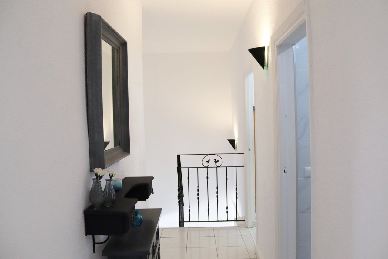 Villa i Parcent, Alicante, Spanien 5 sovrum, 170 kvm. Nr. 131963