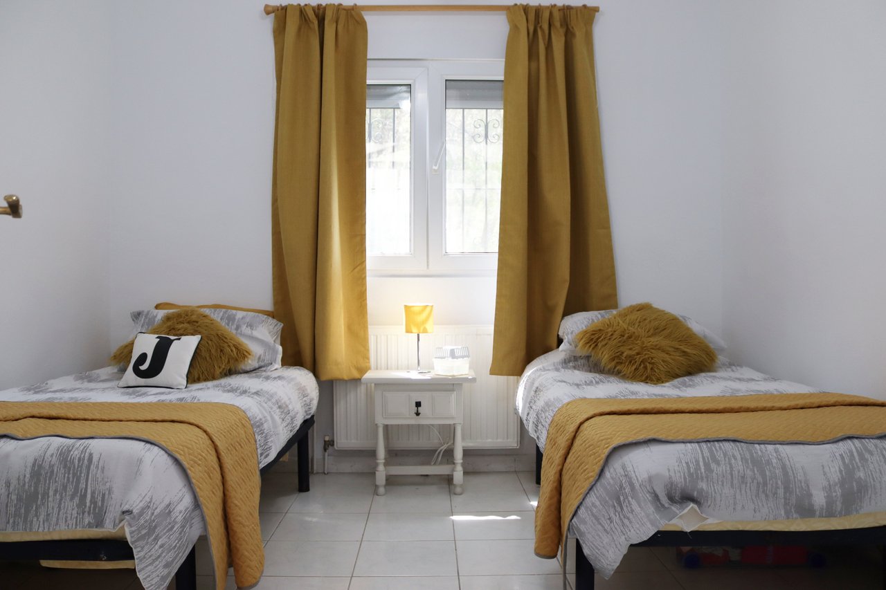 Villa i Parcent, Alicante, Spanien 5 sovrum, 170 kvm. Nr. 131963