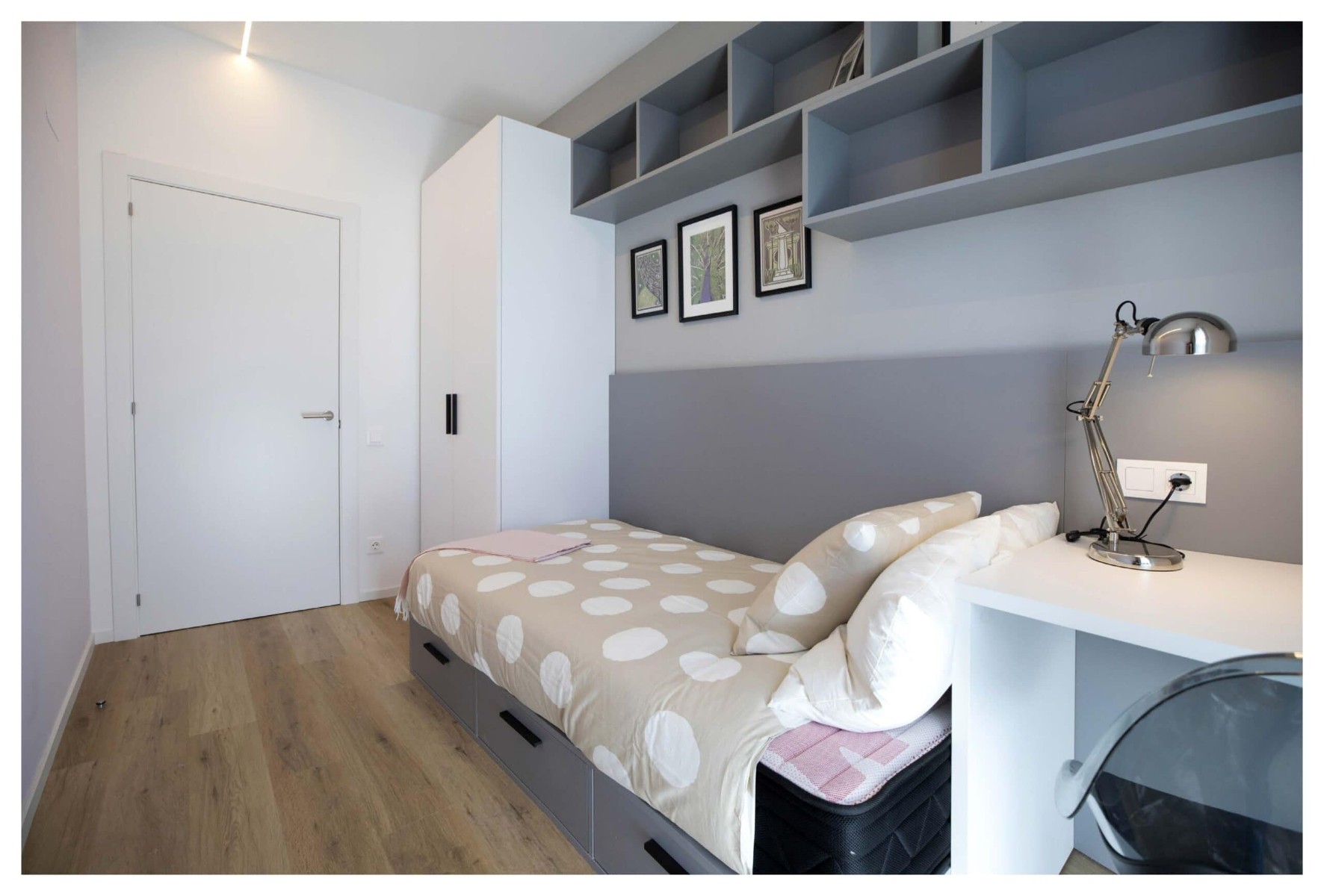 Apartament w Esplugues de Llobregat, Barcelona, Hiszpania 3 sypialnie, 73 mkw. nr 122672