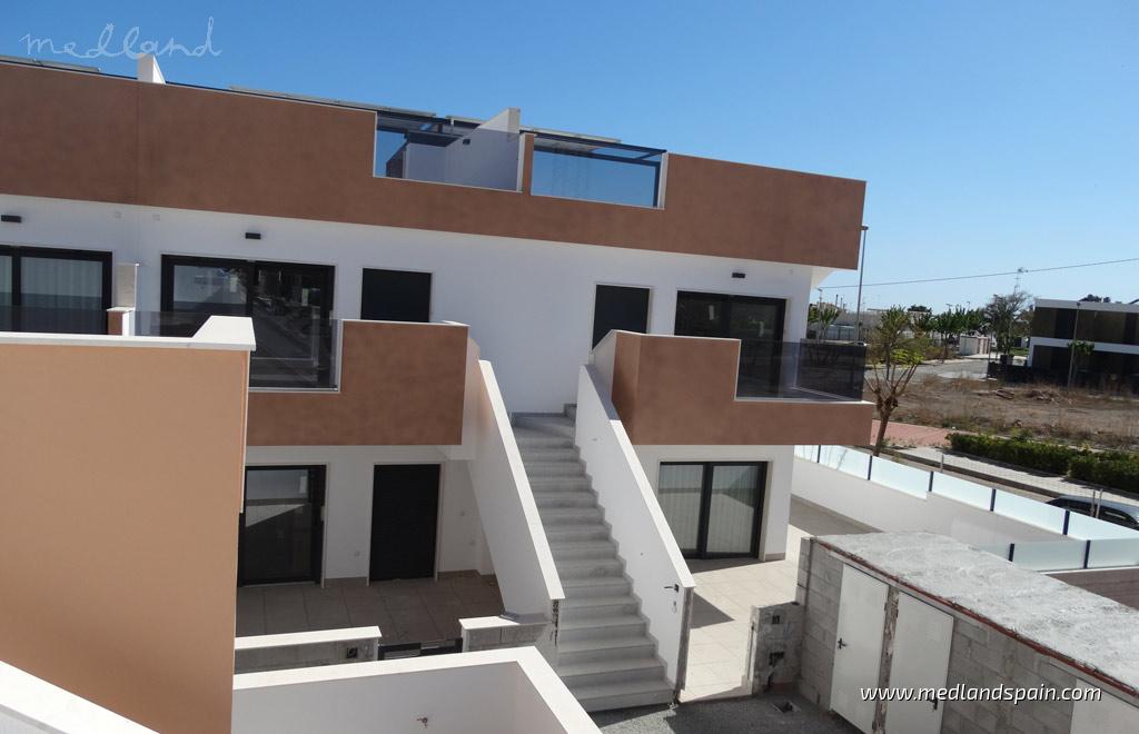 Lägenhet i Pilar de la Horadada, Alicante, Spanien 3 sovrum, 93 kvm. Nr. 130100