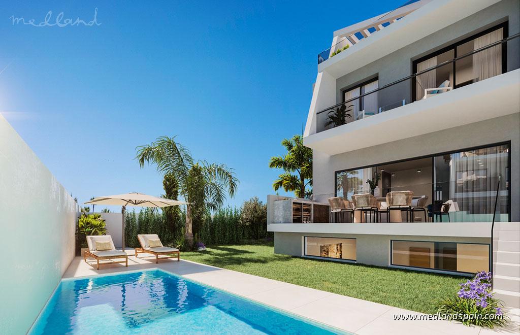 Townhouse in Estepona, Malaga, Spain 3 bedrooms, 343 sq.m. No. 121708