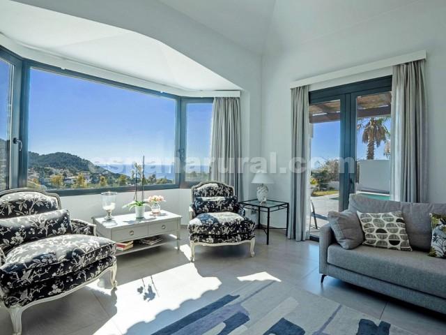 Villa in Mijas, Malaga, Spain 4 bedrooms, 338 sq.m. No. 128605