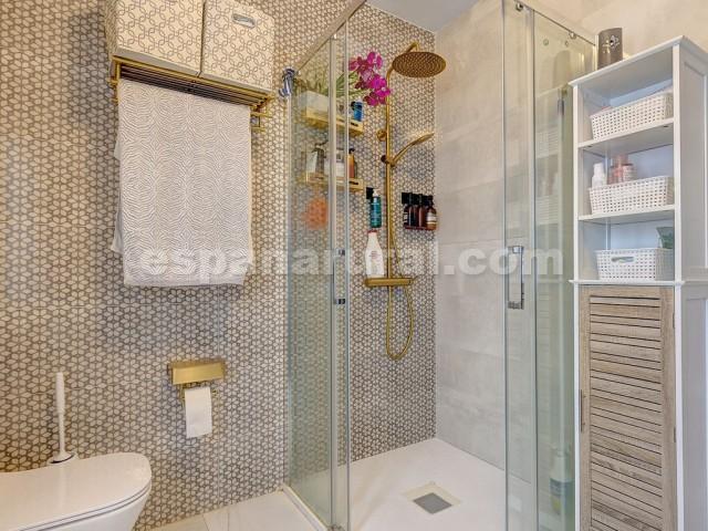 Lägenhet i Malaga, Spanien 5 sovrum, 180 kvm. Nr. 128606