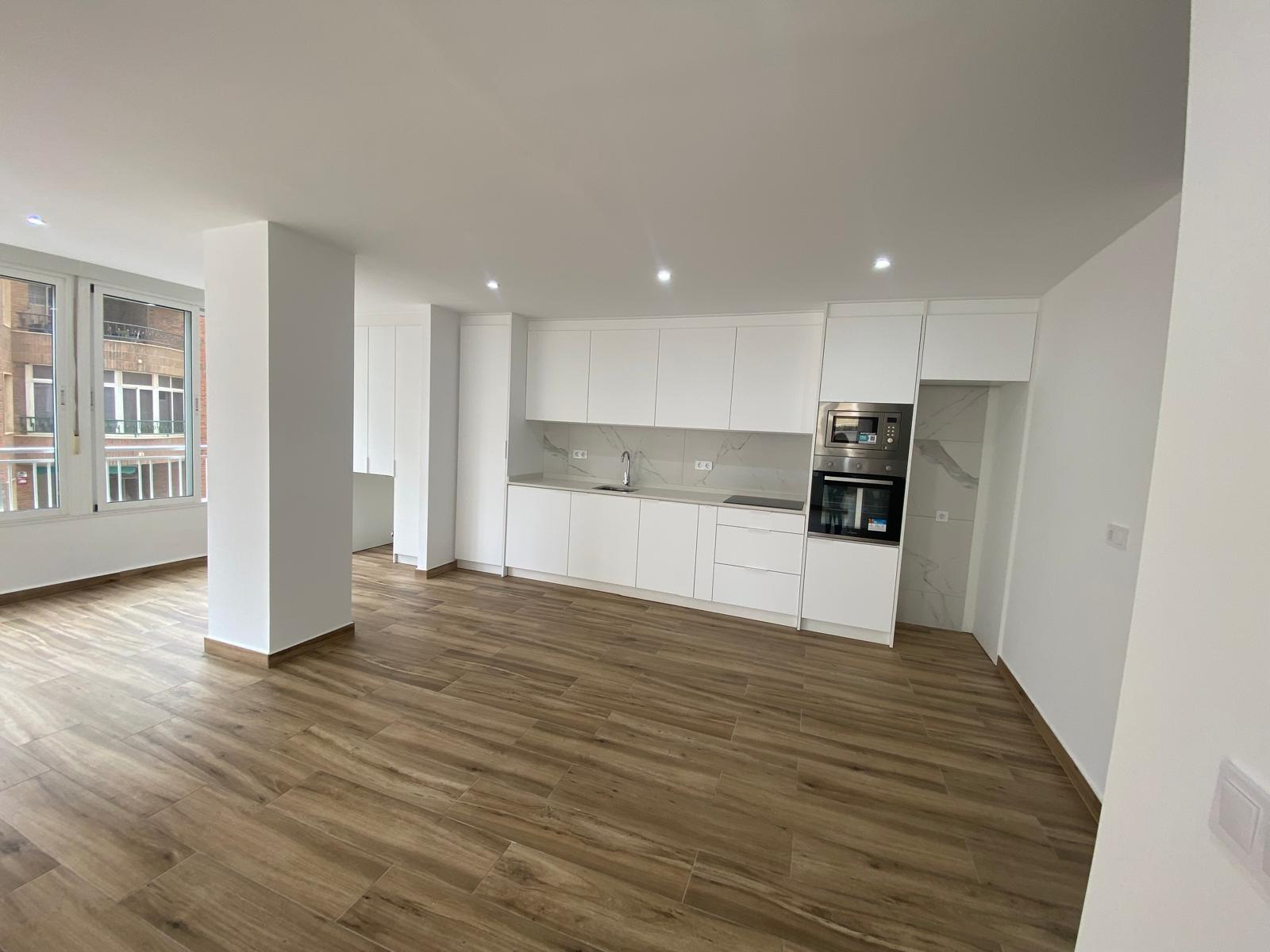 Квартира в Торревьеха, Аликанте, Испания 3 спальни, 88м2 №130591