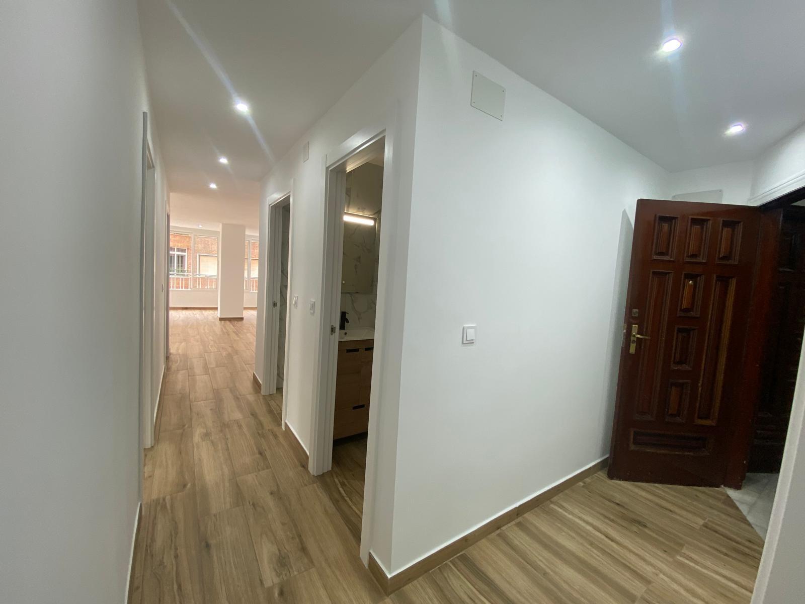 Квартира в Торревьеха, Аликанте, Испания 3 спальни, 88м2 №130591