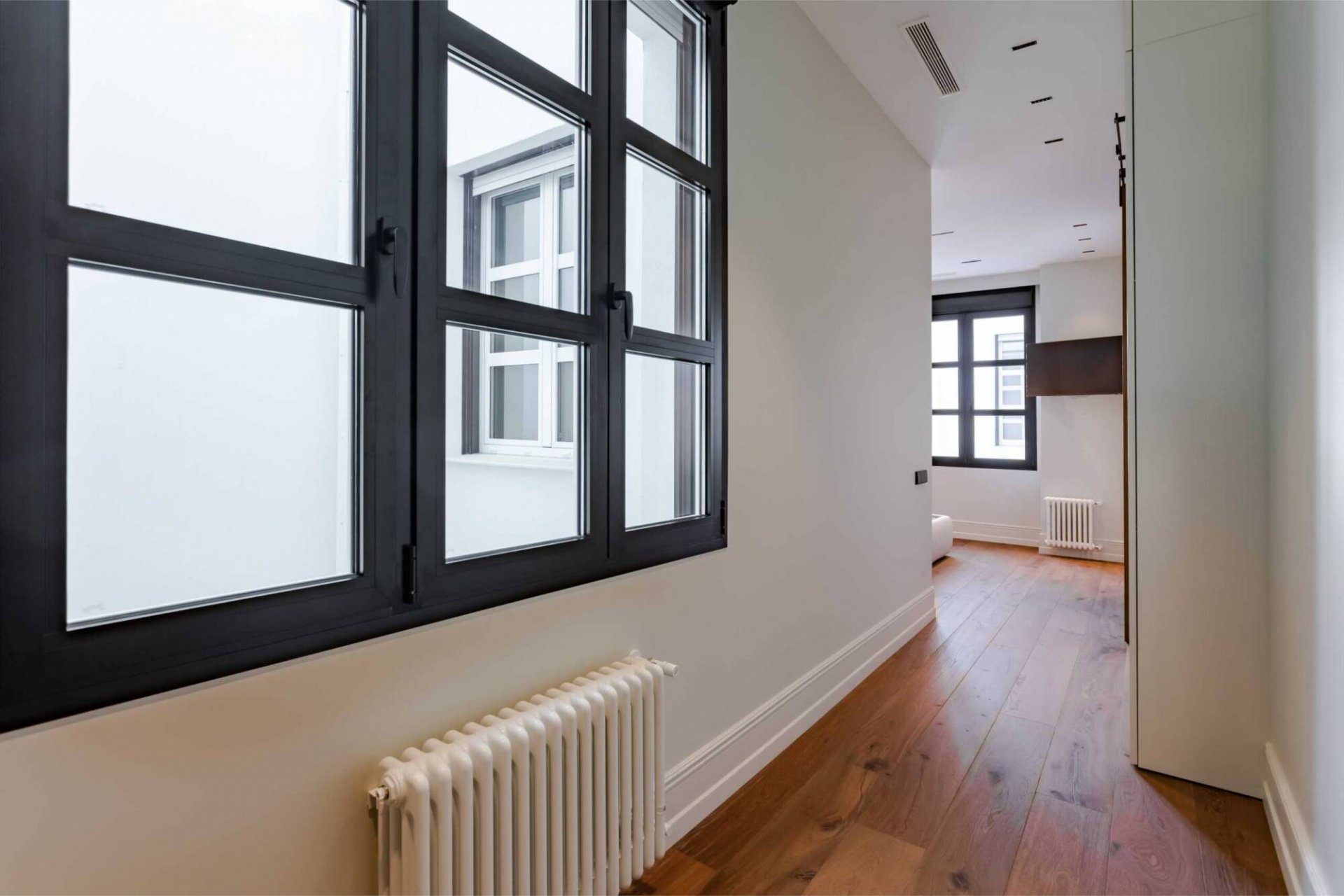 Apartament w Valencia, Hiszpania 4 sypialnie, 352 mkw. nr 130259