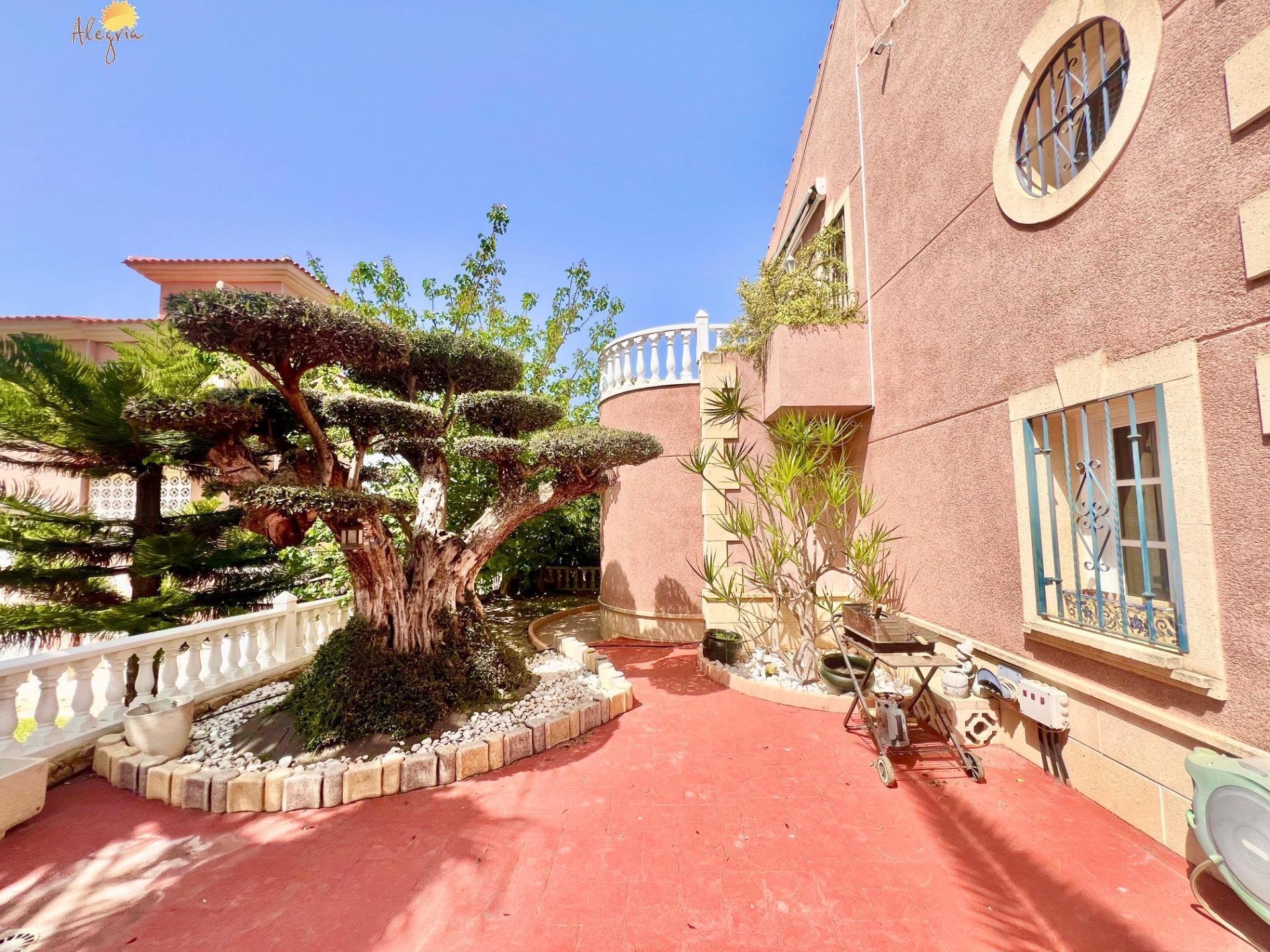 Willa w Torrevieja, Alicante, Hiszpania 3 sypialnie, 253 mkw. nr 127165