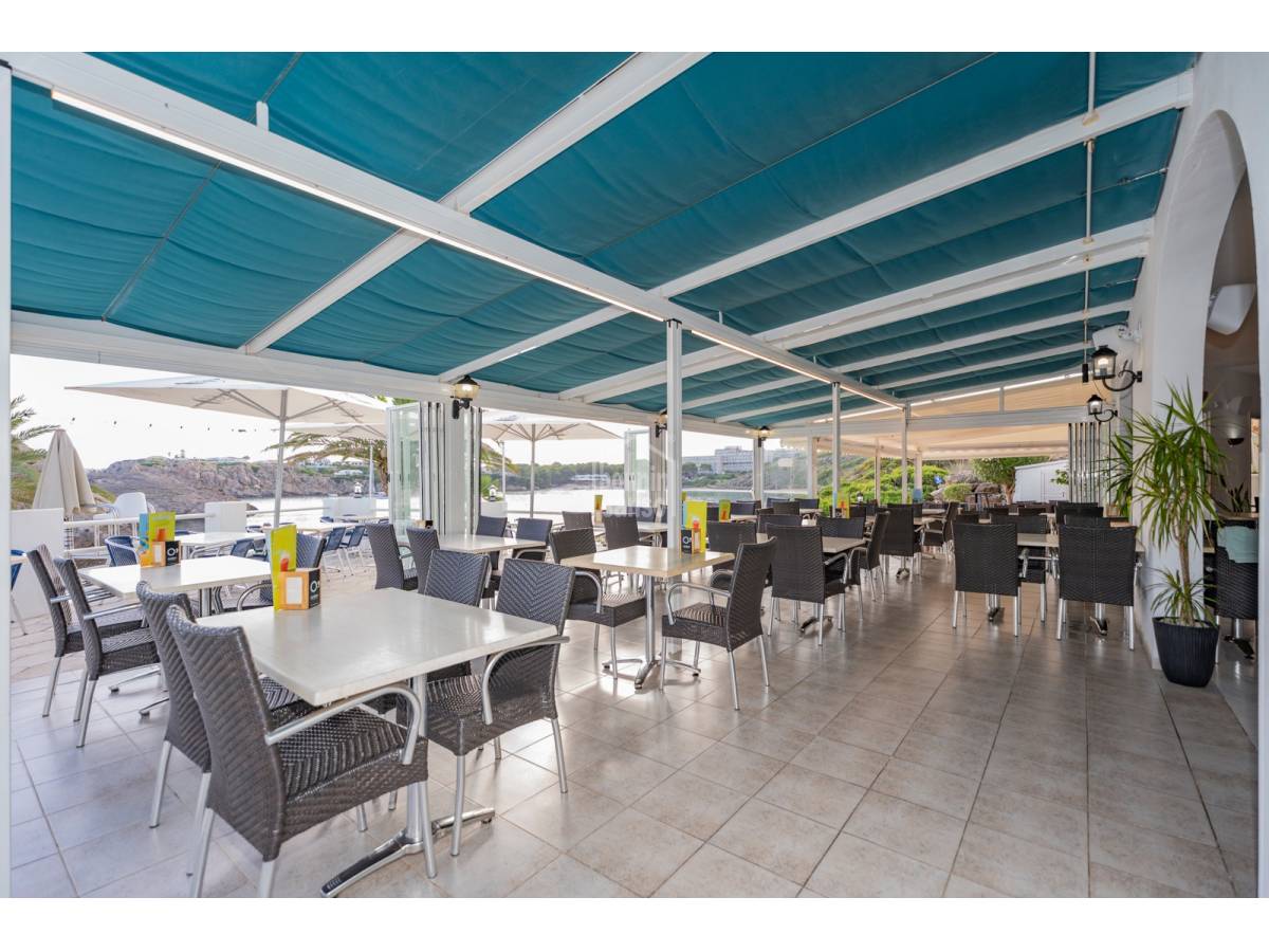 Kahvila / Ravintola Es Mercadal, Menorca, Espanja 181 m2 No. 130856