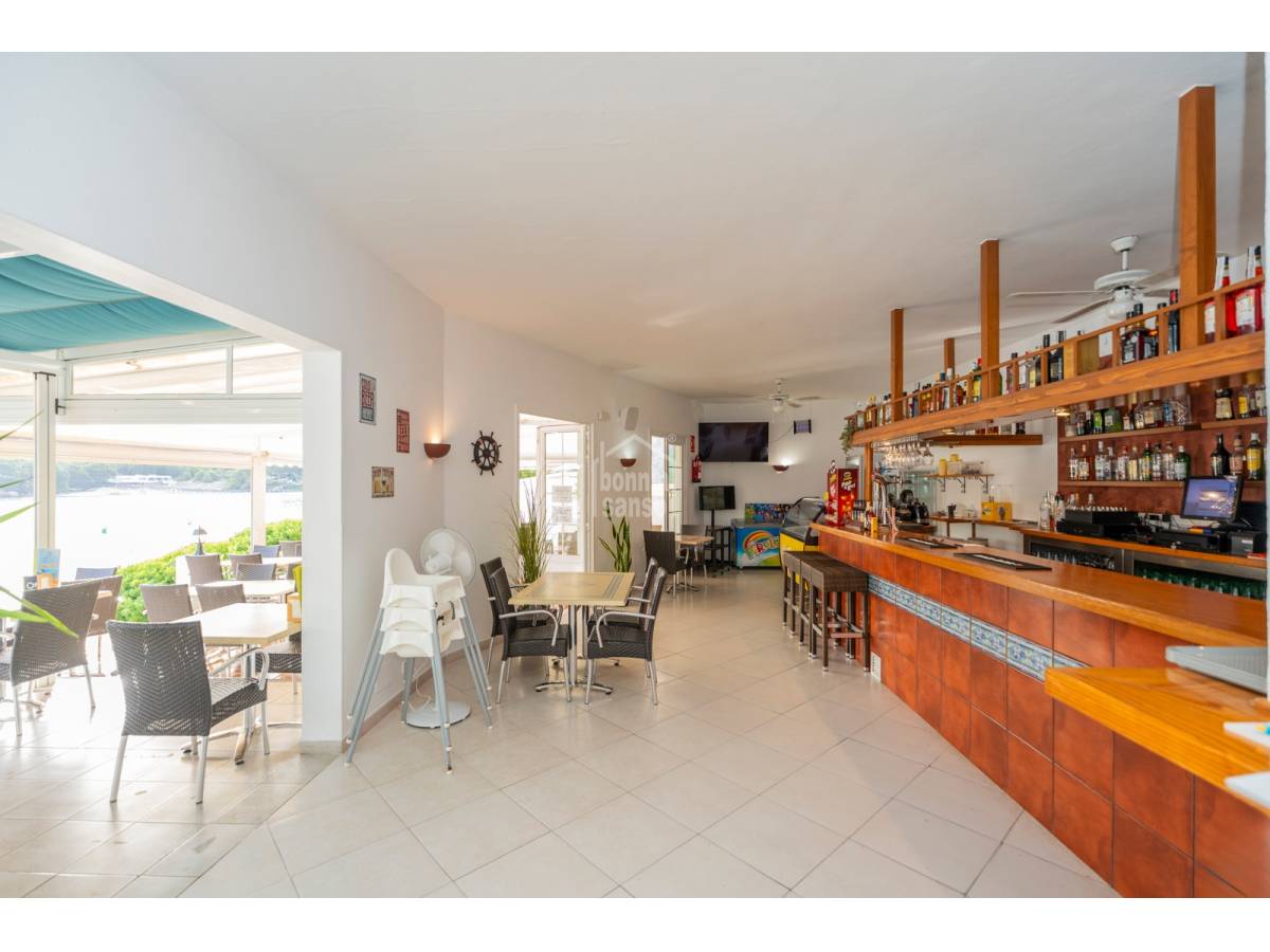 Kahvila / Ravintola Es Mercadal, Menorca, Espanja 181 m2 No. 130856
